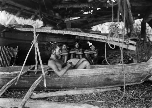 Bootshaus, Mikronesien, Bootsbau, Holzboot, Gruppe, Mann im Boot, Seile