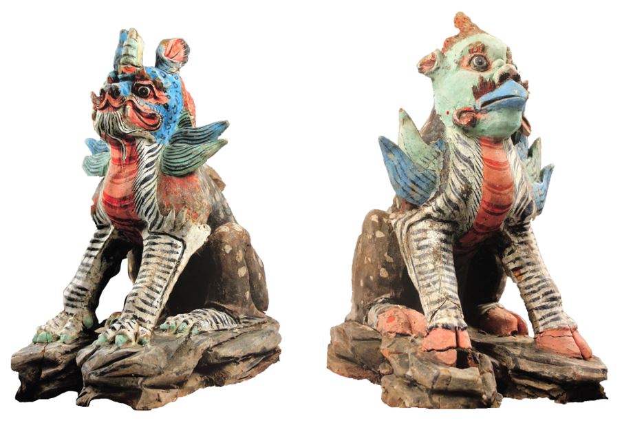 Grabwächterfiguren: mythologische Tiere mit Vogelschnabel, Mongolei, 7Jh., Grabfund Shoroon Bumbagar, Leihgabe, Kharkhorum Museum – © L. Erdenebold 2011 Grave keeper figures: mythological animals with bird beak, Mongolia, 7th century, grave find Shoroon Bumbagar, loan, Kharkhorum Museum