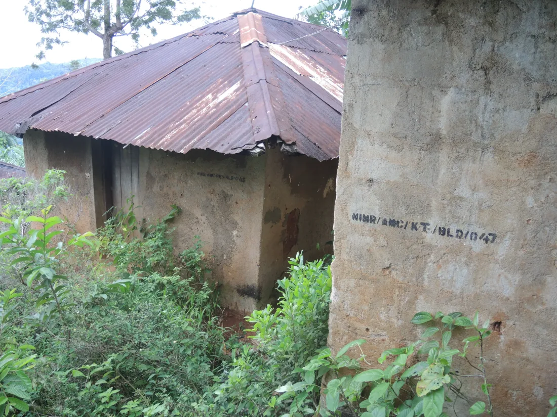 Abandoned staff houses 