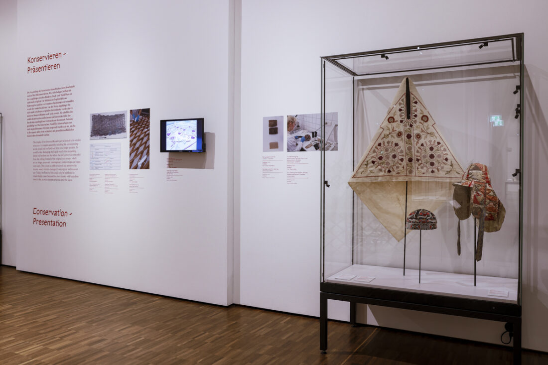 Exhibition Yurt Now!